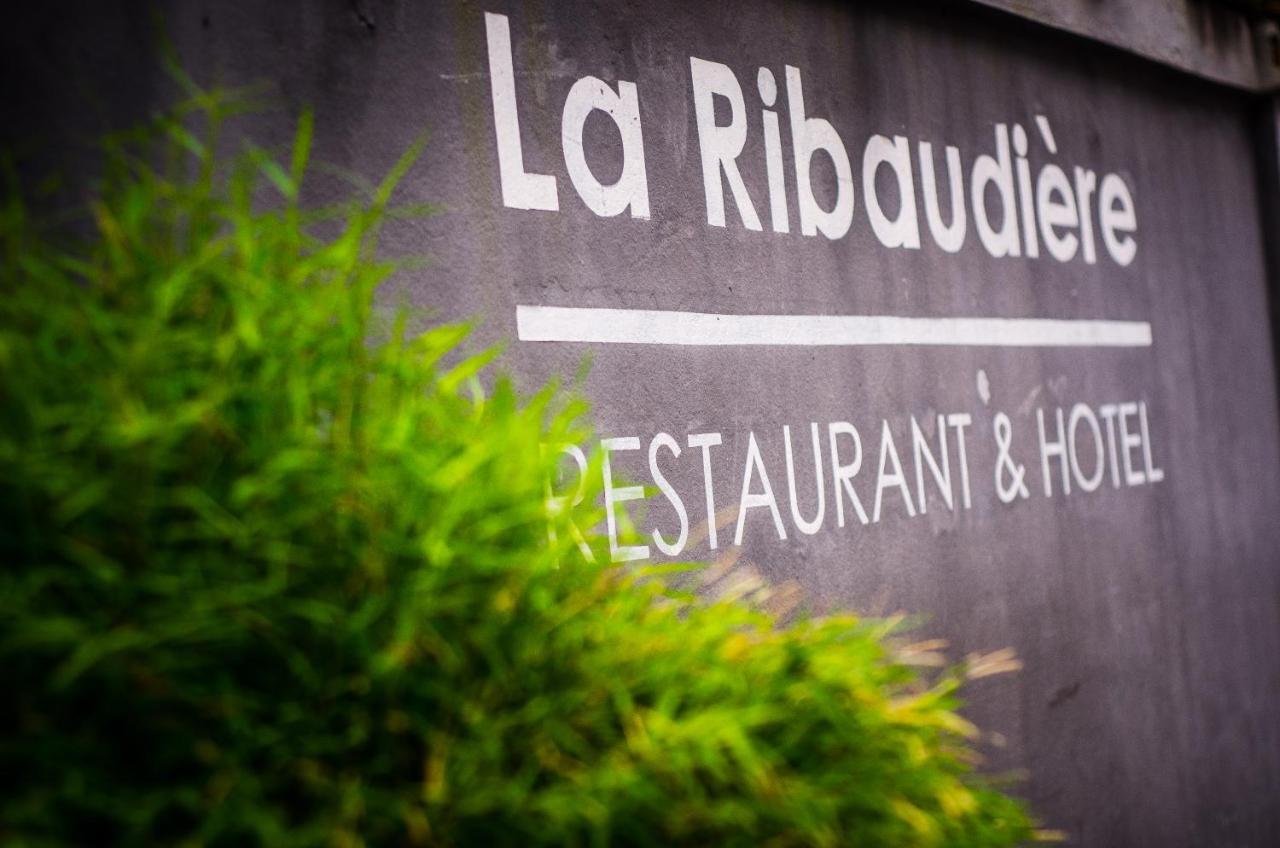 Hotel Restaurant La Ribaudiere 안타나나리보 외부 사진